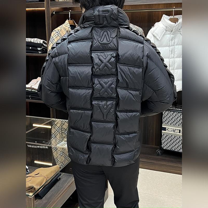 主推羽絨Moncler 2026最新款時(shí)尚設(shè)計(jì)師款羽絨外套 蒙口立領(lǐng)羽絨服，戶外