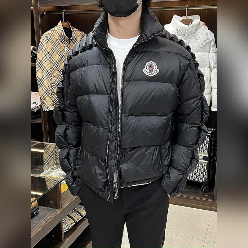 主推羽絨Moncler 2026最新款時尚設計師款羽絨外套 蒙口立領羽絨服，戶外