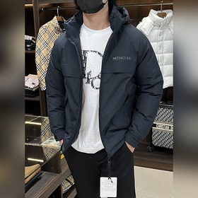 主推羽絨 Moncler 2026最新款時尚設(shè)計師款羽絨外套 蒙口連帽羽絨服，戶