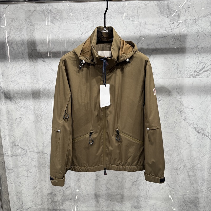 5秋冬新品發布，蒙口可立領，可帽款外套出貨，領子裡面有隱藏的帽子，面料及輔料全