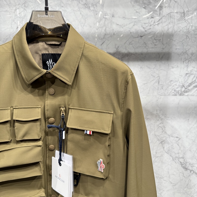 25秋冬新品發(fā)布，蒙口工裝款棉衣出貨，面料及輔料全部原版訂制，工裝機(jī)能風(fēng)做工複雜