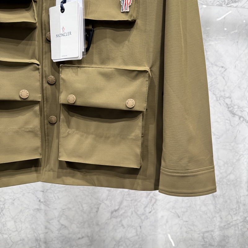 25秋冬新品發(fā)布，蒙口工裝款棉衣出貨，面料及輔料全部原版訂制，工裝機(jī)能風(fēng)做工複雜