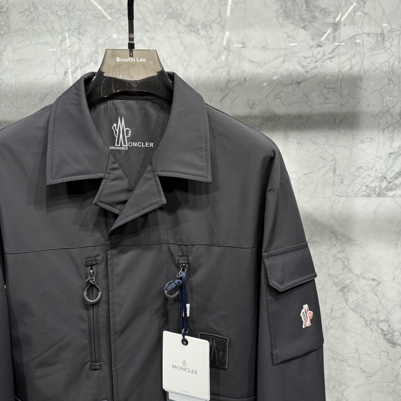 25秋冬新品發(fā)布，蒙口工裝款棉衣出貨，面料及輔料全部原版訂制，工裝機能風做工複雜