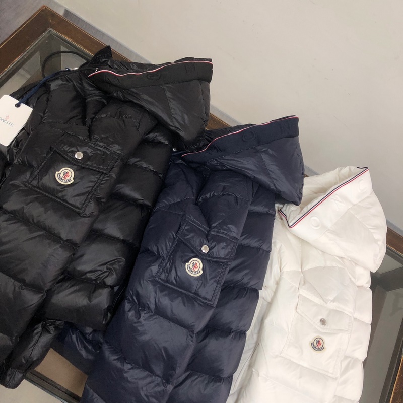 Moncler 蒙口 炸裂 新品] 設(shè)計(jì)時(shí)尚百搭舒適透氣連帽蒙口羽絨服~支持N