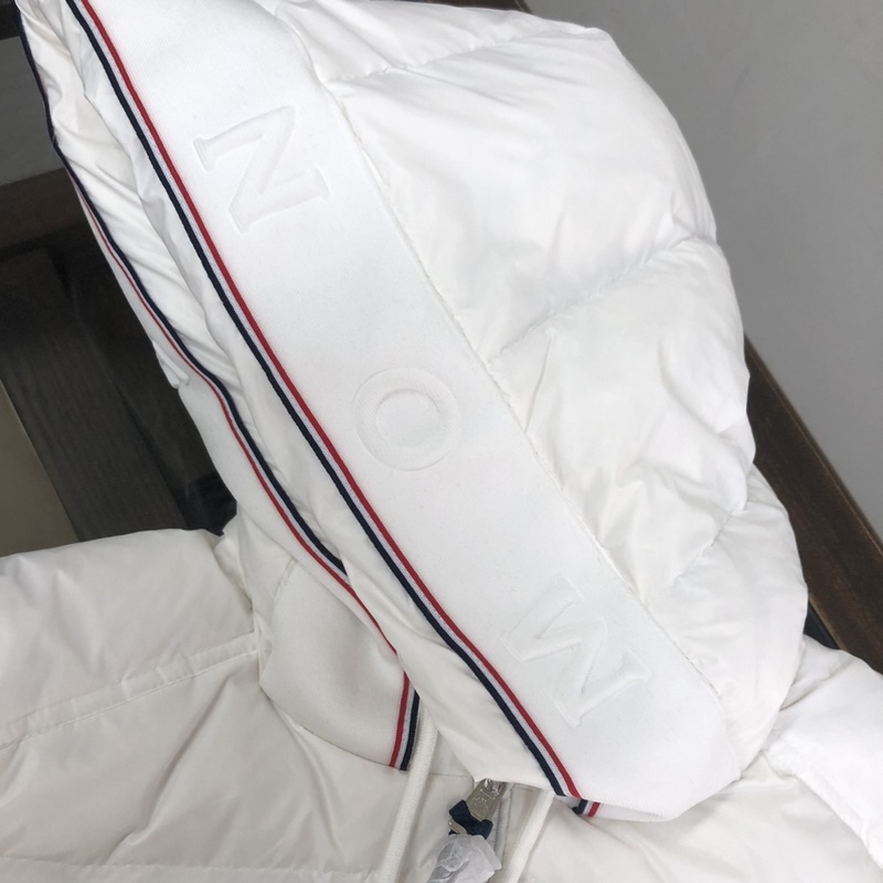 Moncler 蒙口 炸裂 新品] 設計時尚百搭舒適透氣連帽蒙口羽絨服 支持N