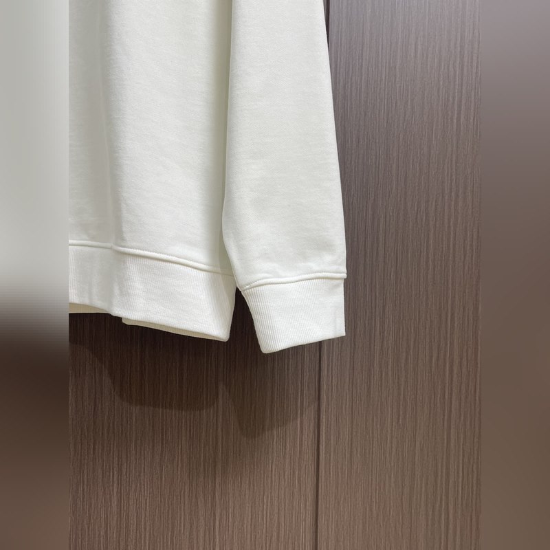 Canada Goose 大鵝 2026Fw早秋仔章經(jīng)典圓領(lǐng)衛(wèi)衣，定制400G面