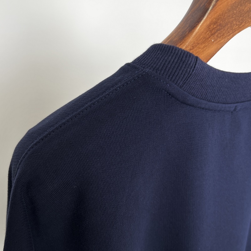 蒙口2026早秋新款刺繡章仔logo純棉寬松休閑衛衣 精選優質純棉面料，柔軟親膚