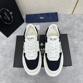 Prada，普拉達 最新款厚底休閑運動鞋 小牛皮材質拼接網面撞色設計 外側三角P