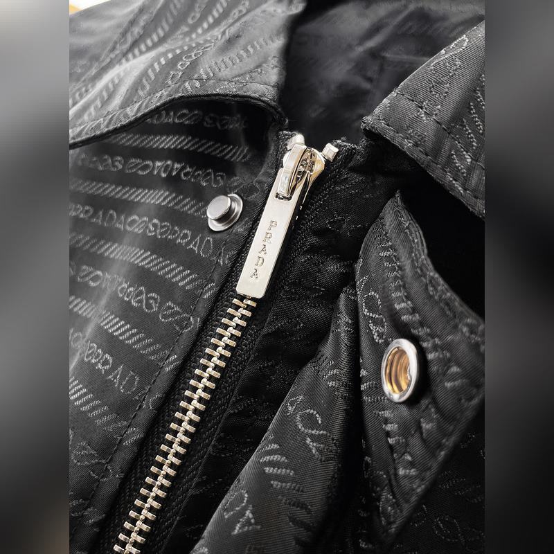 普拉達(dá) 2026早秋男士高端時(shí)裝款翻領(lǐng)戶外夾克外套，官方專櫃主推展示，香港洋行渠