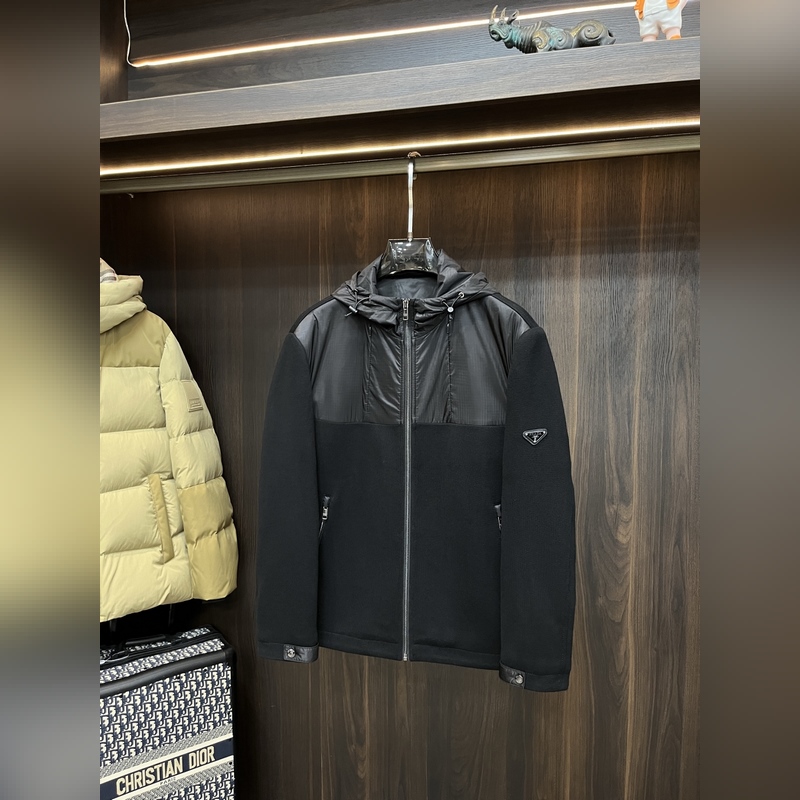 Prada 2026最新款時尚設計師款羽絨外套 普拉達連帽羊毛外套，羊毛拼接外套