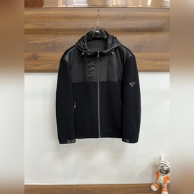 Prada 2026最新款時尚設計師款羽絨外套 普拉達連帽羊毛外套，羊毛拼接外套