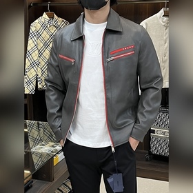 Prada 2026ss早秋新款發布 普拉達翻領夾克外套，秋款外套！穿上就是舒適