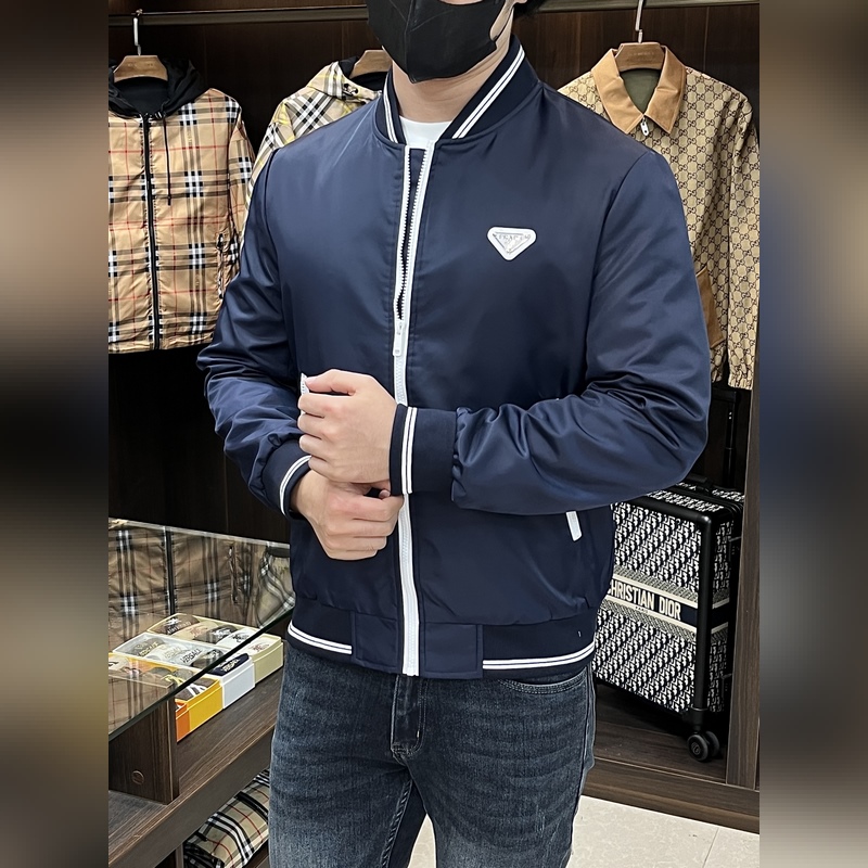 Prada 2026ss早秋新款發(fā)布 普拉達(dá)棒球領(lǐng)夾克外套，秋季爆款?yuàn)A薄棉夾克外