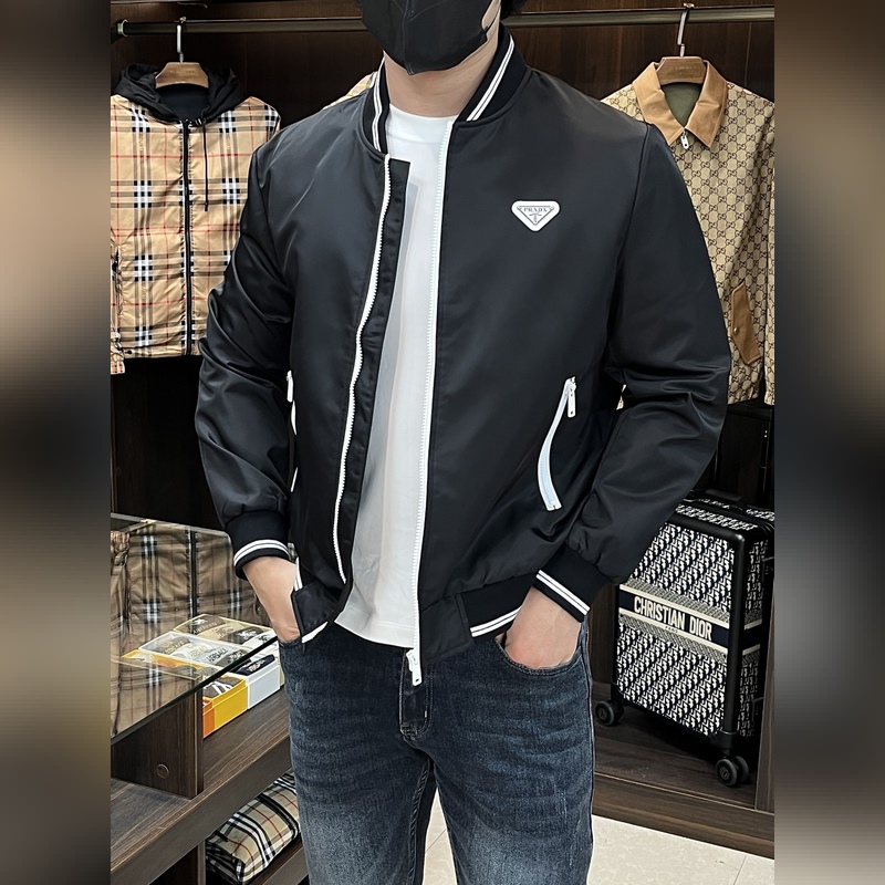 Prada 2026ss早秋新款發(fā)布 普拉達(dá)棒球領(lǐng)夾克外套，秋季爆款?yuàn)A薄棉夾克外