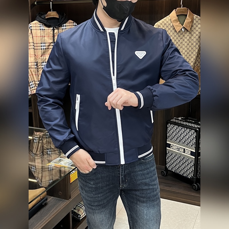 Prada 2026ss早秋新款發(fā)布 普拉達(dá)棒球領(lǐng)夾克外套，秋季爆款?yuàn)A薄棉夾克外