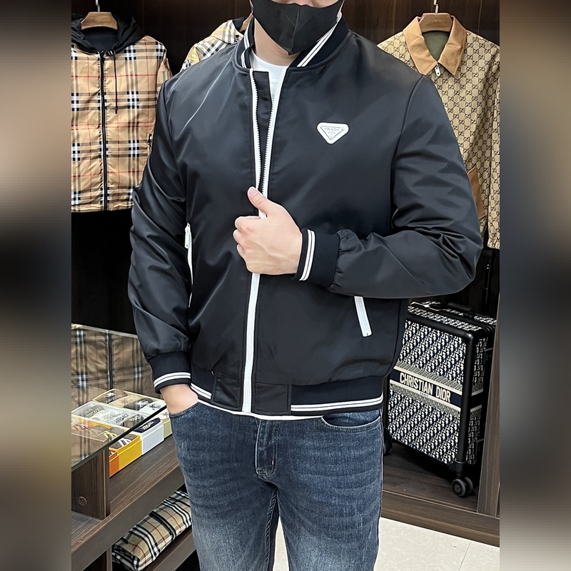 Prada 2026ss早秋新款發(fā)布 普拉達(dá)棒球領(lǐng)夾克外套，秋季爆款?yuàn)A薄棉夾克外