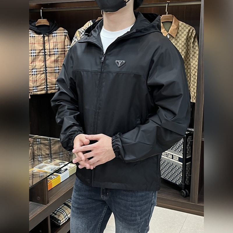Prada 2026ss早秋新款發布 普拉達立領夾克外套，秋季爆款夾薄棉夾克外套