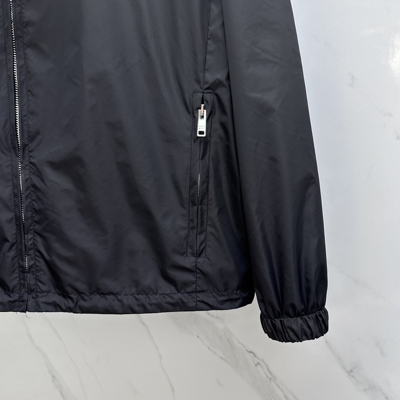 PRADA普拉達 2026秋冬新款夾克外套立領，雙面穿。秀場新品 品相非常完美，