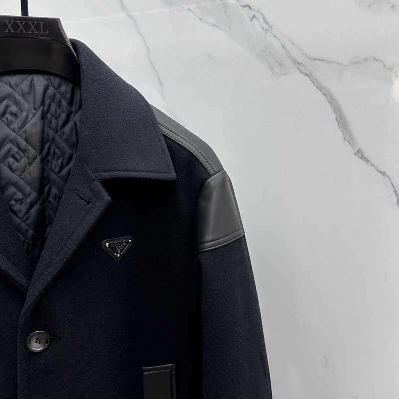 Prada普拉達 2026P家翻領款自帶複古時尚情懷的一款吸睛時尚單品時尚拼皮休