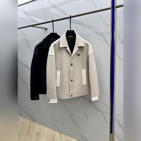 Prada普拉達 2026P家翻領款自帶複古時尚情懷的一款吸睛時尚單品時尚拼皮休