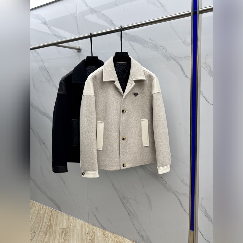 Prada普拉達 2026P家翻領(lǐng)款自帶複古時尚情懷的一款吸睛時尚單品時尚拼皮休