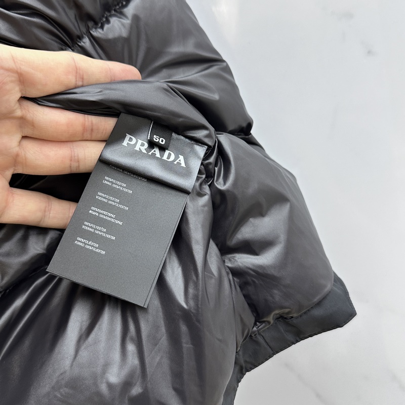 羽絨服 Prada*普拉達 2026秋冬新款男士連帽羽絨服外套，高定面料 國標9