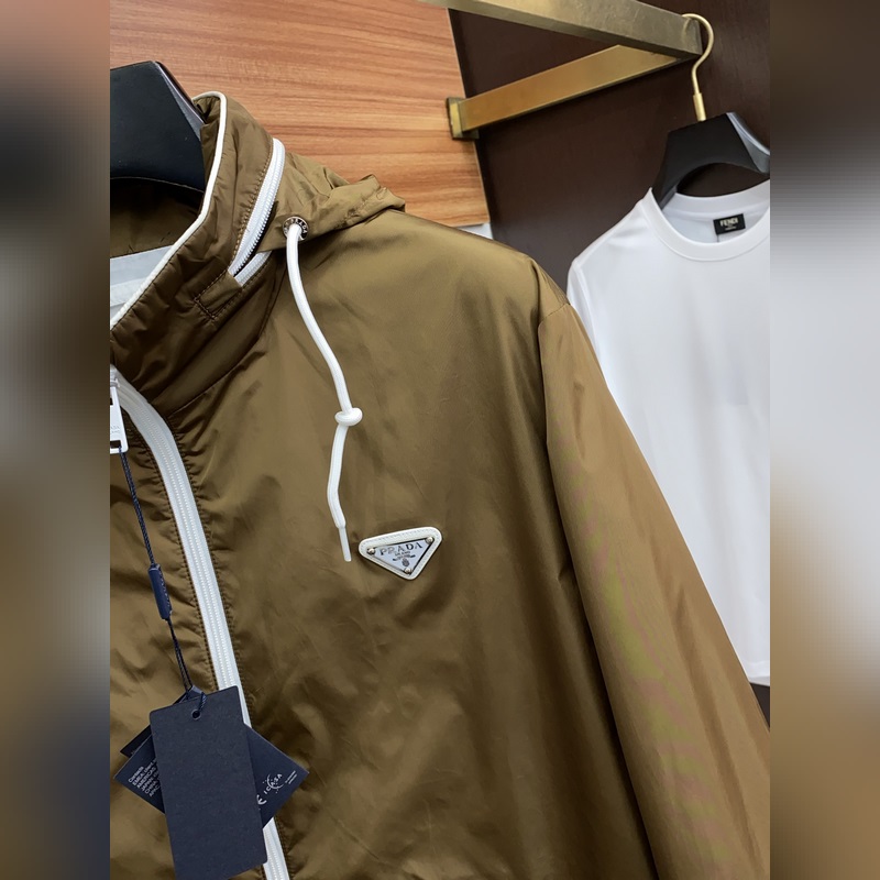 普拉達(dá) 2026年秋冬新款 官網(wǎng) 高端原廠代工出品， 官方經(jīng)典王牌單品！最新棉衣