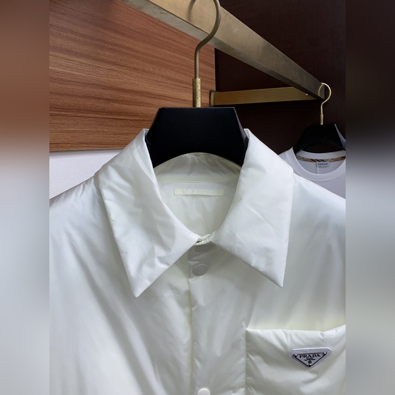 普拉達 2026年秋冬新款 官網 高端原廠代工出品， 官方經典王牌單品！最新棉衣