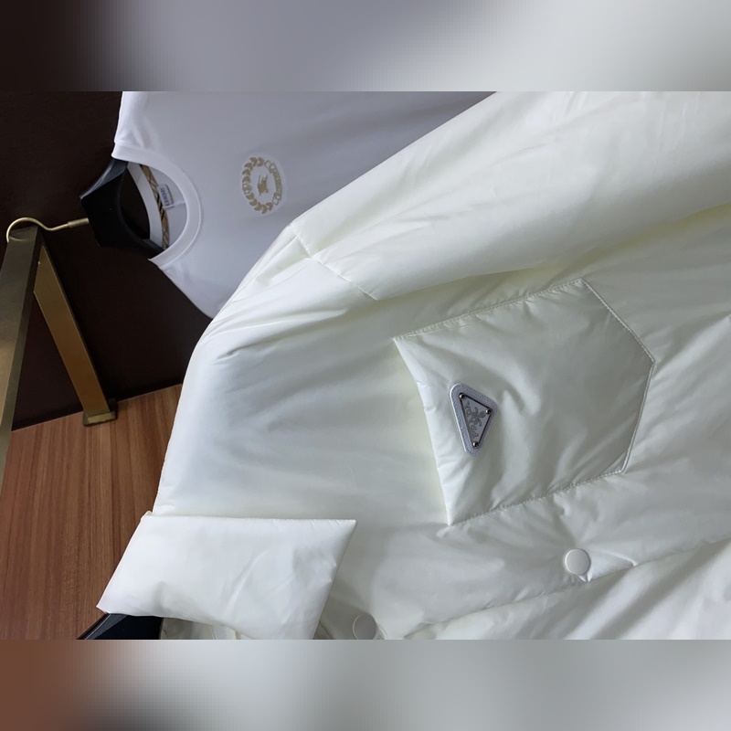 普拉達 2026年秋冬新款 官網 高端原廠代工出品， 官方經典王牌單品！最新棉衣