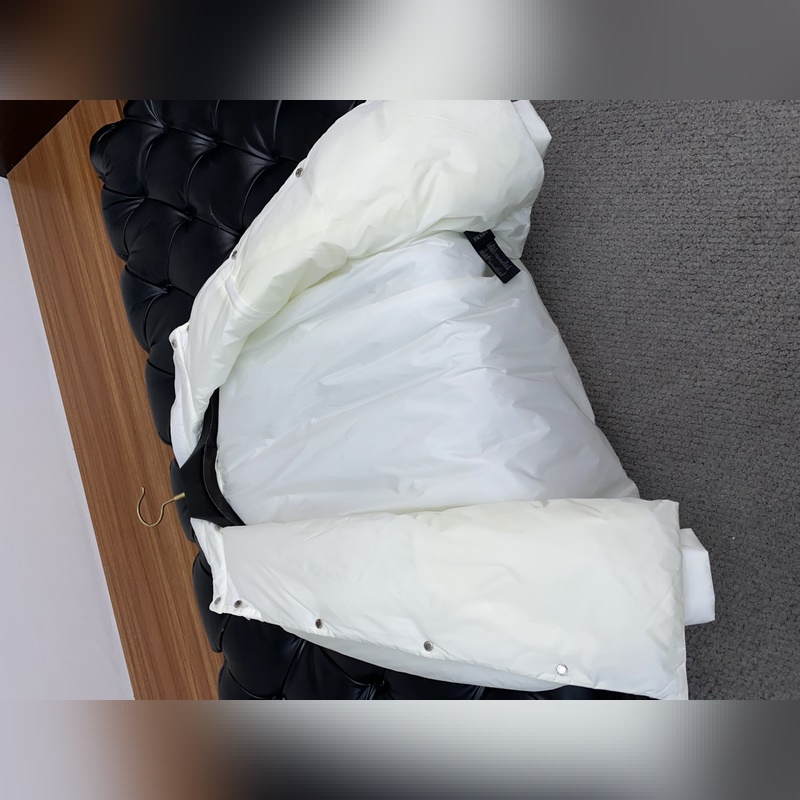 普拉達 2026年秋冬新款 官網 高端原廠代工出品， 官方經典王牌單品！最新棉衣