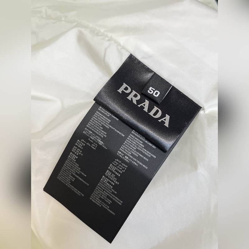 Prada 2026ss早秋新款發布 普拉達翻領棉衣夾克外套，秋季爆款夾薄棉夾