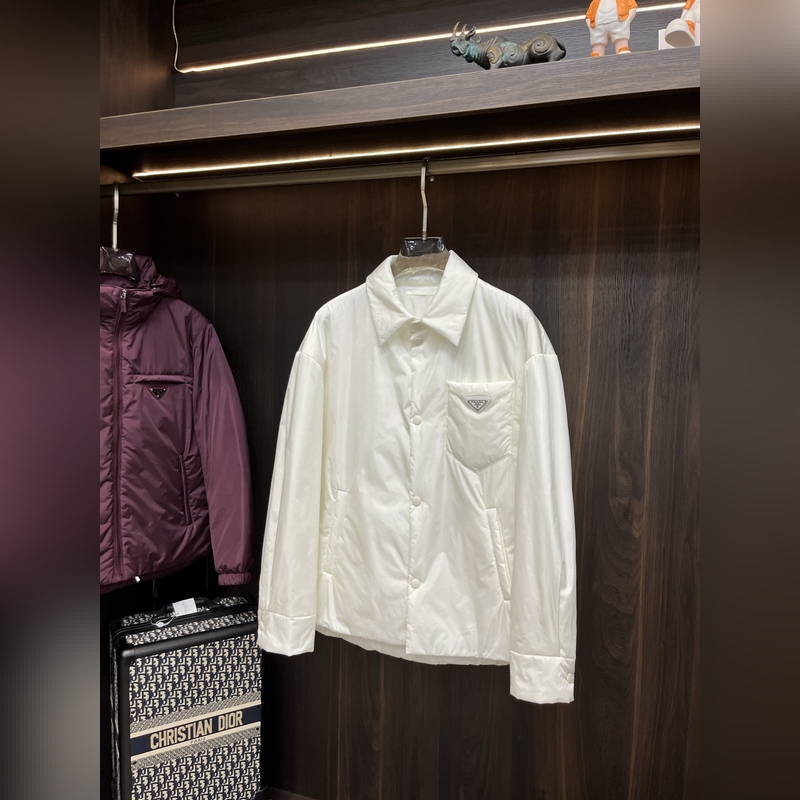 Prada 2026ss早秋新款發布 普拉達翻領棉衣夾克外套，秋季爆款夾薄棉夾