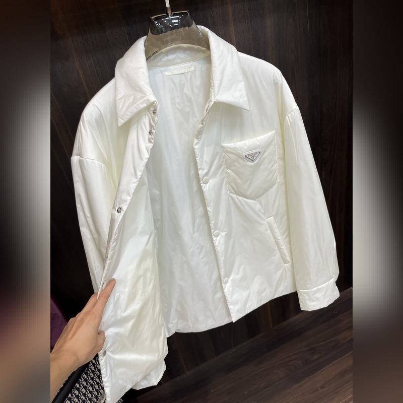 Prada 2026ss早秋新款發布 普拉達翻領棉衣夾克外套，秋季爆款夾薄棉夾