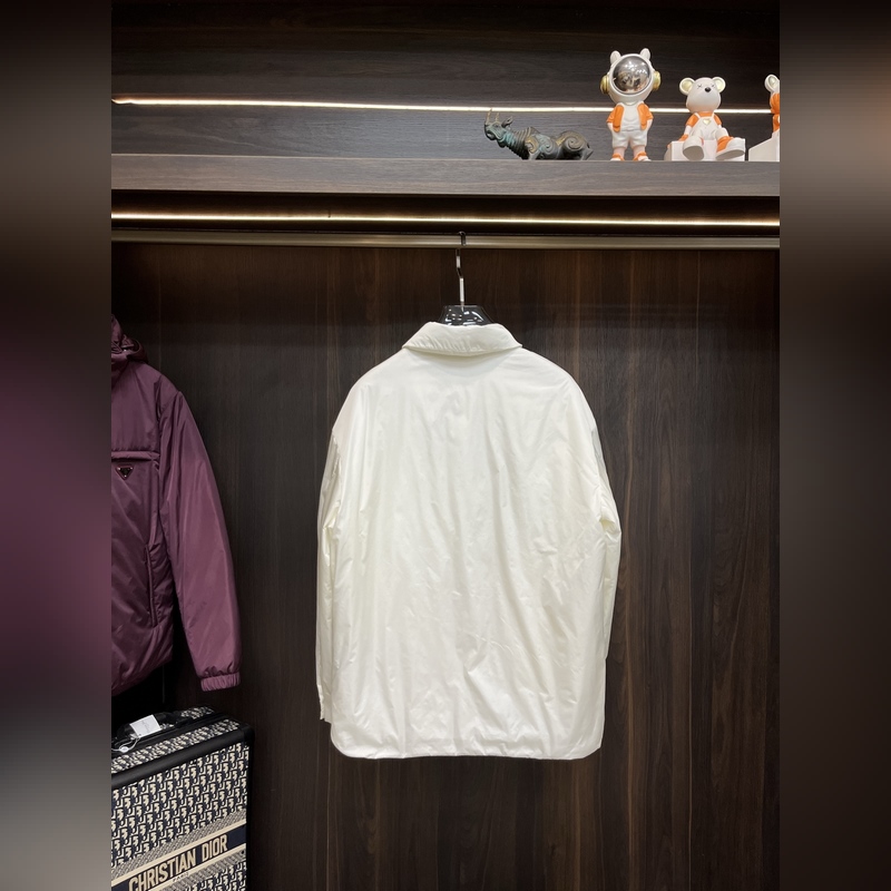 Prada 2026ss早秋新款發布 普拉達翻領棉衣夾克外套，秋季爆款夾薄棉夾