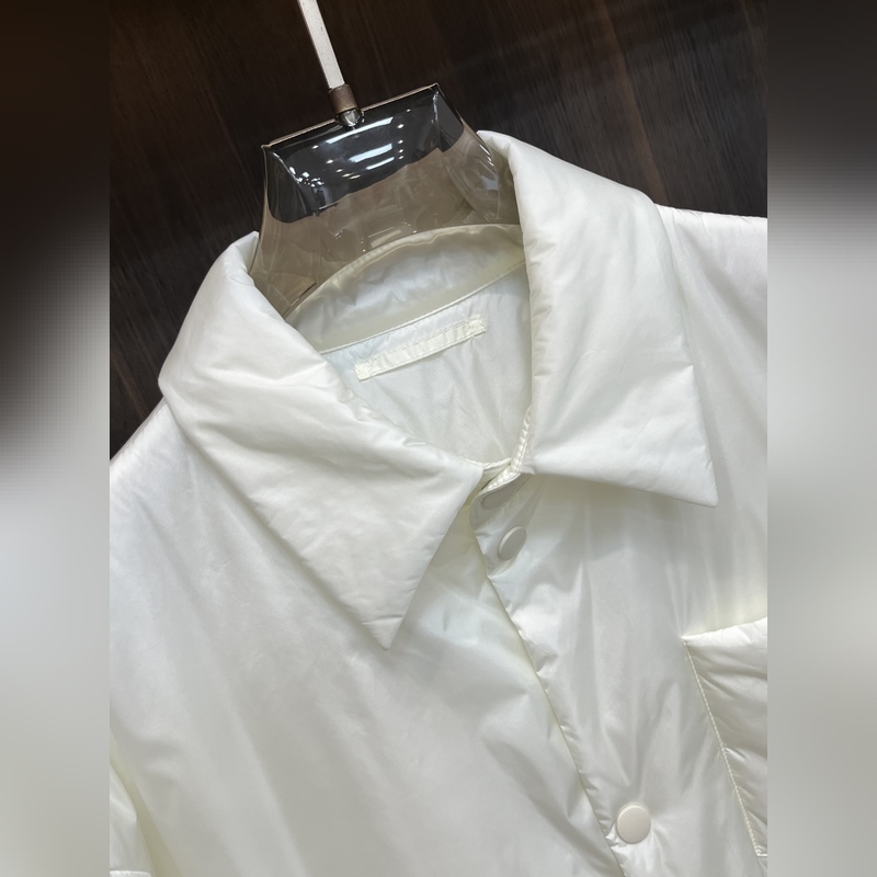 Prada 2026ss早秋新款發布 普拉達翻領棉衣夾克外套，秋季爆款夾薄棉夾