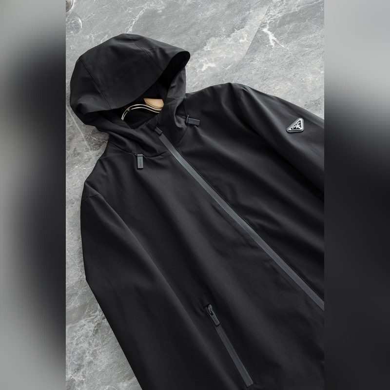 Prada 普拉達2026fw秋冬最新高密度防風防水面料保暖纖維填充來自p家經典