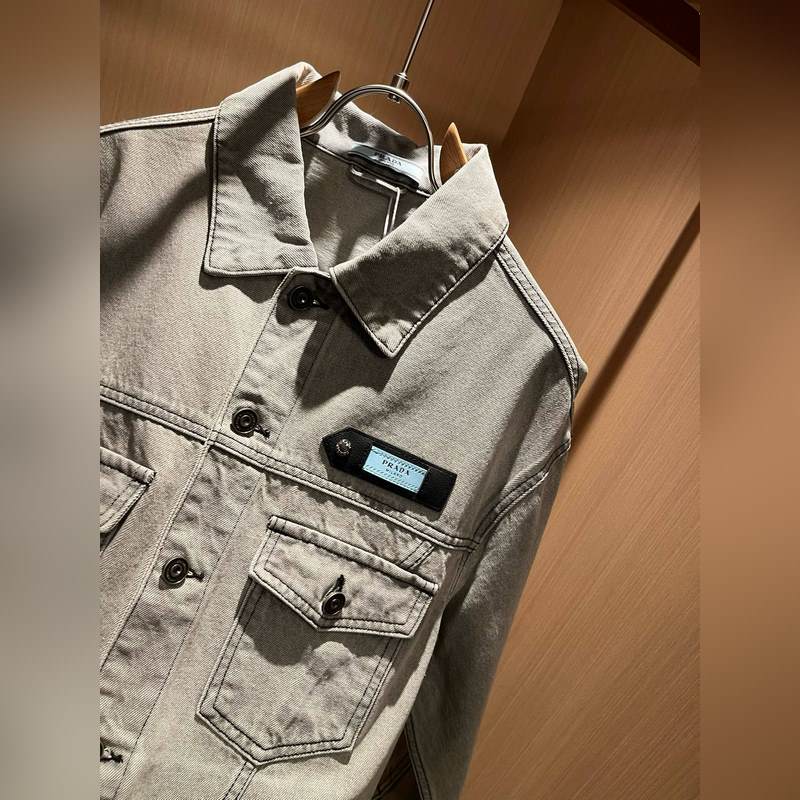 PRA*DA 普拉達 2026秋冬新款男女同款 牛仔夾克外套，新品發售！牛仔蘭高