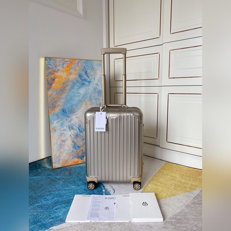 專櫃升級(jí)新款zp，925系列全鋁鎂合金 全新一體標(biāo)logo，內(nèi)裡，合頁(yè)，輪子統(tǒng)一