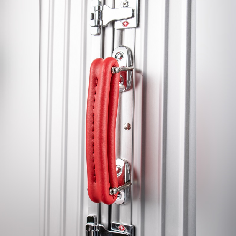 Rimowa2026年專櫃新款，彩色皮質(zhì)把手，對版吊牌，彈跳拉桿，國際海關(guān)鎖，進