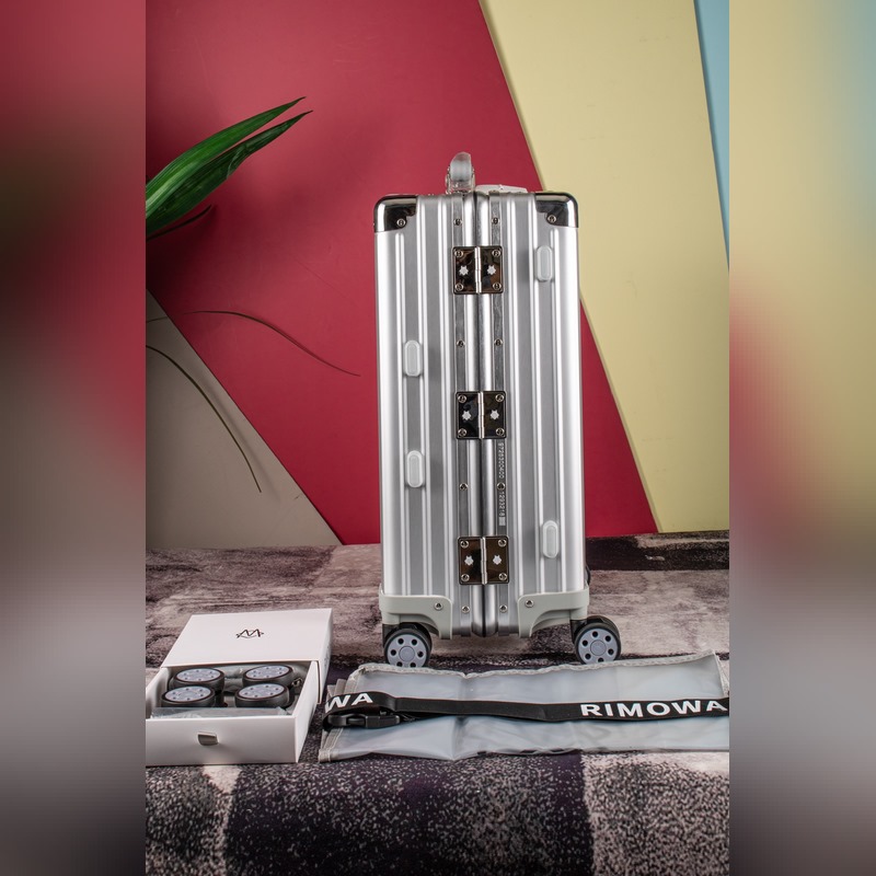Rimowa2026年專櫃新款，彩色皮質把手，對版吊牌，彈跳拉桿，國際海關鎖，進