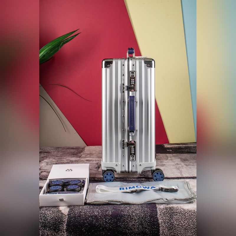 Rimowa2026年專櫃新款，彩色皮質把手，對版吊牌，彈跳拉桿，國際海關鎖，進