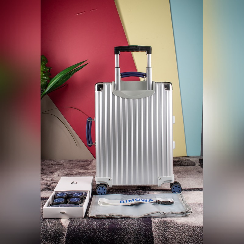 Rimowa2026年專櫃新款，彩色皮質把手，對版吊牌，彈跳拉桿，國際海關鎖，進