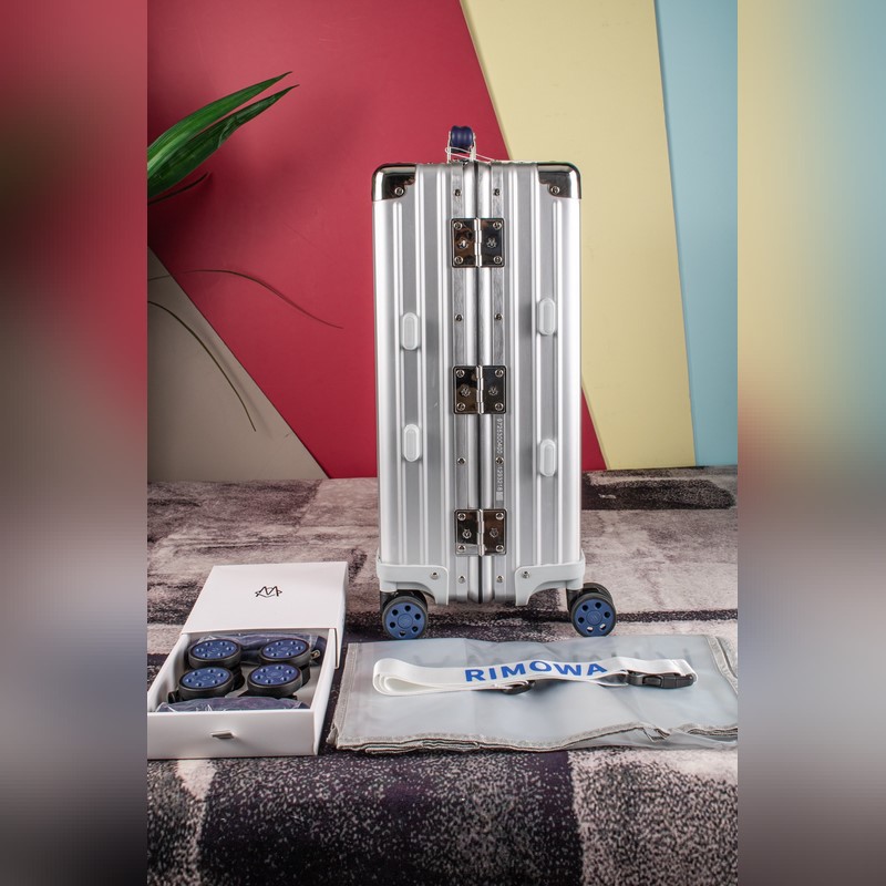 Rimowa2026年專櫃新款，彩色皮質把手，對版吊牌，彈跳拉桿，國際海關鎖，進