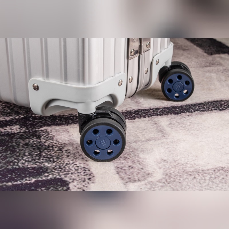 Rimowa2026年專櫃新款，彩色皮質把手，對版吊牌，彈跳拉桿，國際海關鎖，進