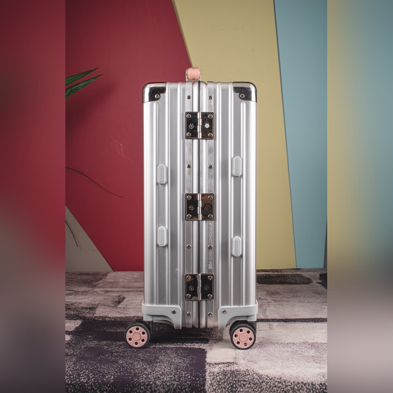 Rimowa2026年專櫃新款，彩色皮質把手，對版吊牌，彈跳拉桿，國際海關鎖，進