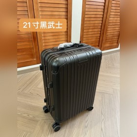 925登機(jī)箱，黑武士，最新實(shí)拍更新，同步官網(wǎng)靜音萬向輪，原版闆材，厚度為1.0，