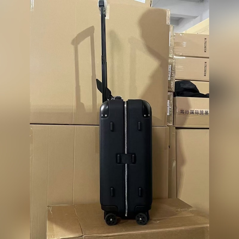 R家全牛皮款 distinct系列，預售 21寸登機箱 黑色，藍色 簡介說明 1