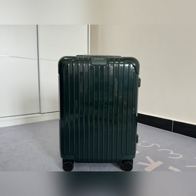 Essential系列 墨綠 尺寸21-26-30-31-33 材質(zhì)：聚碳酸酯