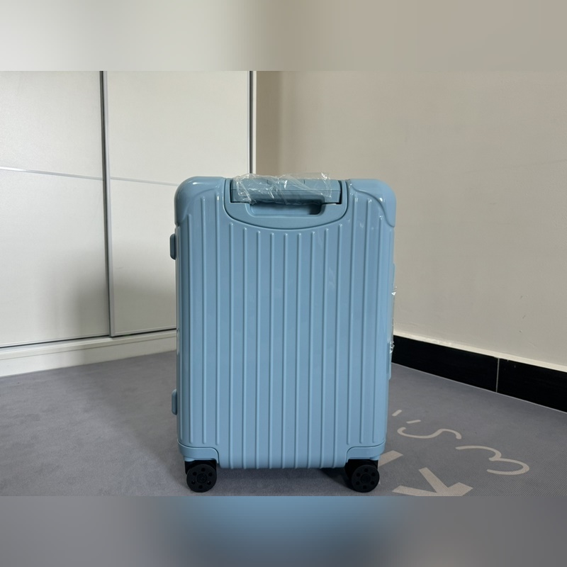 Essential系列 冰川藍 尺寸21-26-30-31-33 材質：聚碳酸酯