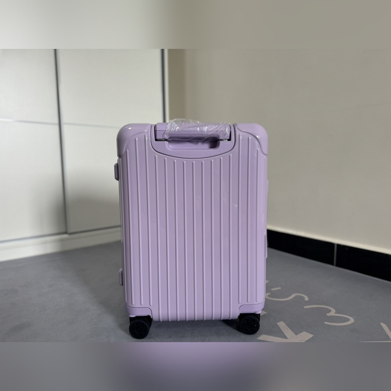 Essential系列 薰衣草紫 尺寸21-26-30-31-33 材質：聚碳酸